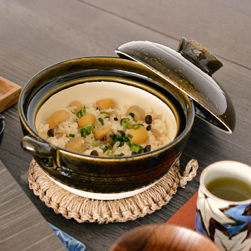 電気炊飯器3